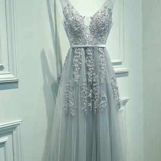 Elegant Grey Tulle Prom Dress,beauty V-neckline..