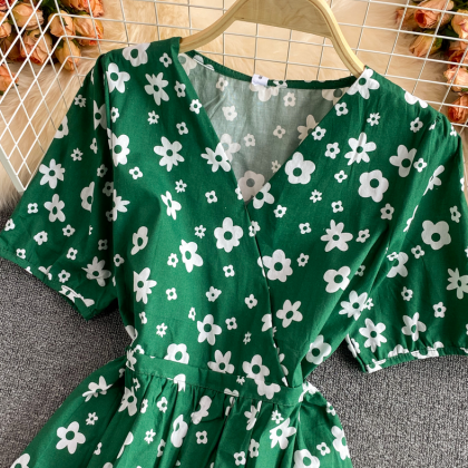 Cute Flower Dress V-neck Fashion Dress