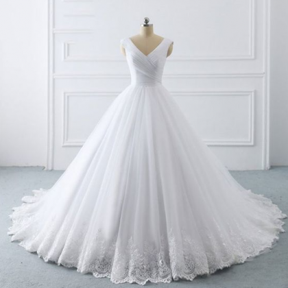 Vintage White V Neck Tulle Lace Long Wedding Dress