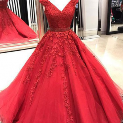 Stunning Sleeveless V-Neck Long Evening Prom Dress