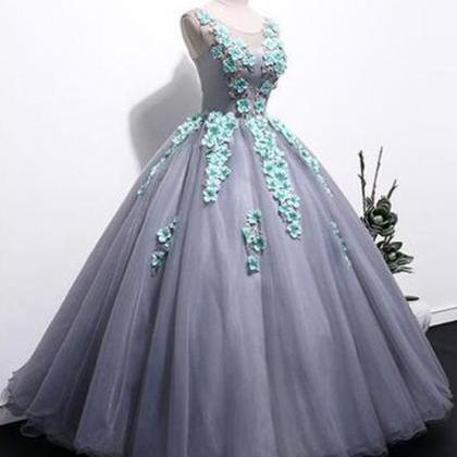 Gray Tulle Winter Formal Dress With 3d Appliques