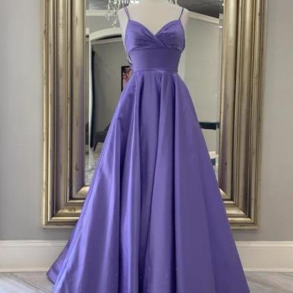 Spaghetti Straps Purple :long Stain Prom Dress..