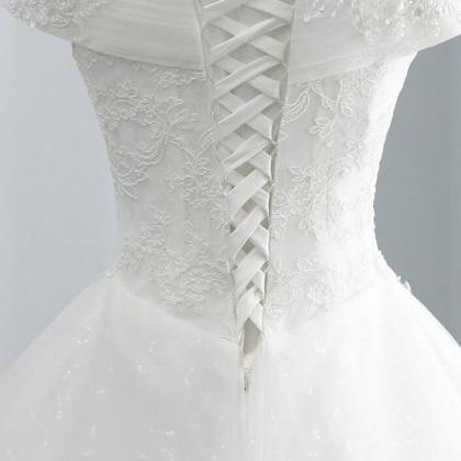 Beautiful A Line Lace Applique Wedding Dress