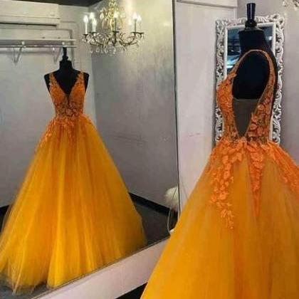 A Line V Neck Tulle Orange Prom Dresses With Lace..