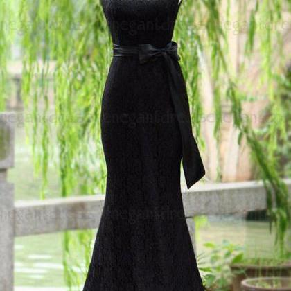 8620 Black Lace Mermaid Dress