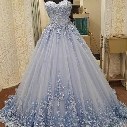 Elegant Sweetheart Neck Elegant Tulle Prom Dresses..