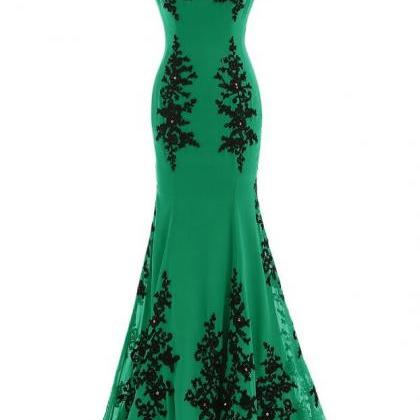 A-Line Green Evening Gown with Black Lace Appliqué, Strapless Floor-Length Prom Dress