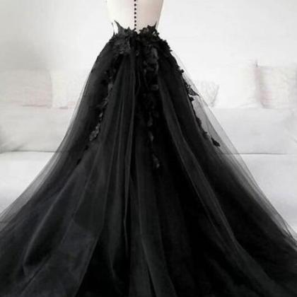 A Line Black Tulle Prom Dress With Lace Applique