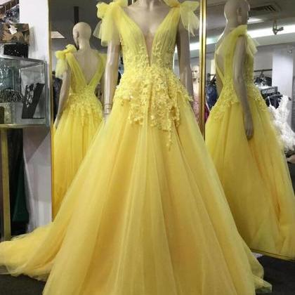 Simple Yellow V Neck Tulle Lace Prom Dress
