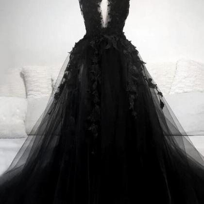 A Line Black V Neck Lace Long Prom Dresses