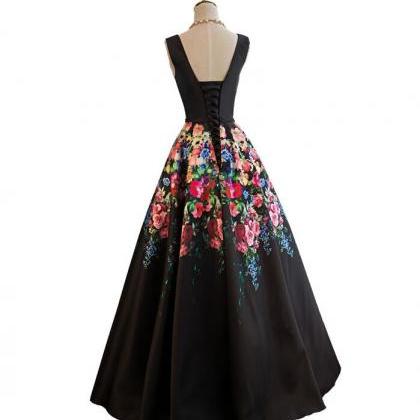Charming Black Floral Satin V-neckline Prom..