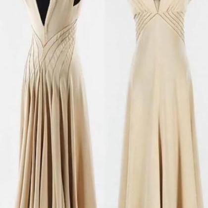 Elegant Short A-line V-neck Long Sleeves Prom Dresses