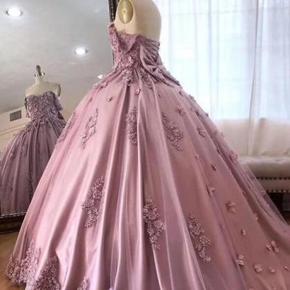 Off The Shoulder Tulle Ball Gown Quinceanera Dress..