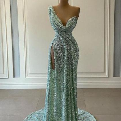 Chic Mermaid Sleeveless Stunning Sequins Sweetheart Side Split Prom Dresses