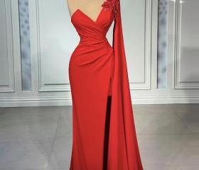 Royal Amirah Full Shoulder Red Evening Dress M65