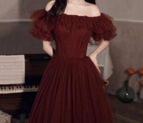 A-line V-neckline Long Tulle Dresses Burgundy