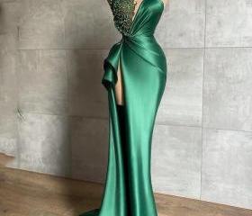 Charming A Line Long Wedding Guest Dress Green Prom Gowns