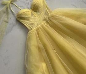 A-line yellow strapless layered tulle prom dress Y1045 main image 1