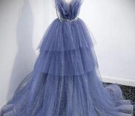 V-neck Long Tulle Dresses with Slit Pool