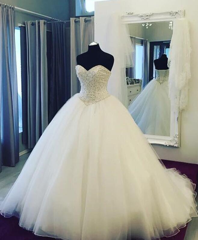 Sleeveless White Wedding Dress,ball Gown Wedding Dress With Pearls,beading Wedding Dress,tulle Wedding Dress, Mermaid Wedding Dress,beach Wedding