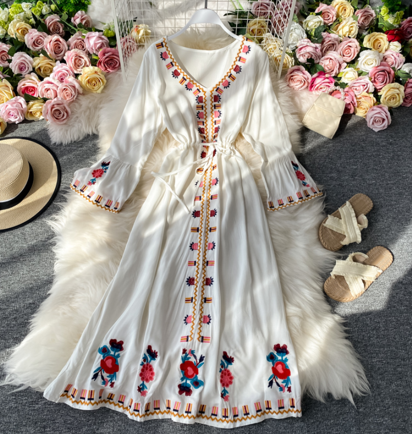 Long Skirt Bohemian Folk Style Retro Literary Embroidery Travel Dress