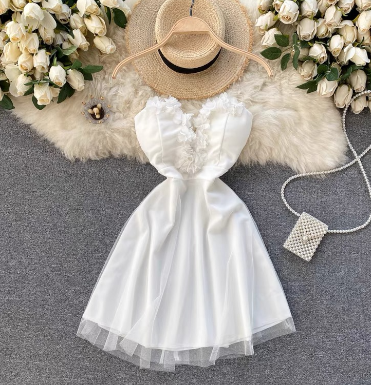 Sweet,applique Flowers, V-neck Mini Dress, Backless, Strapless Mesh Dress