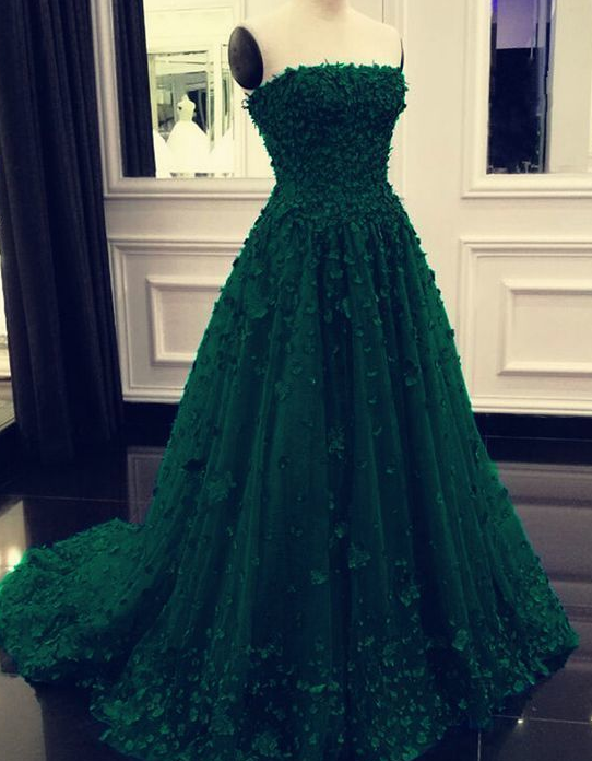 Elegant Strapless Ball Gown Prom Gown