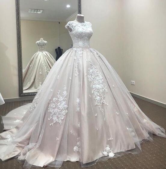 Elegant Cap Sleeve Lace Applique Wedding Dresses
