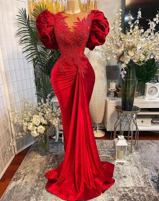 Elegant Mermaid Lace Applique Evening Dress