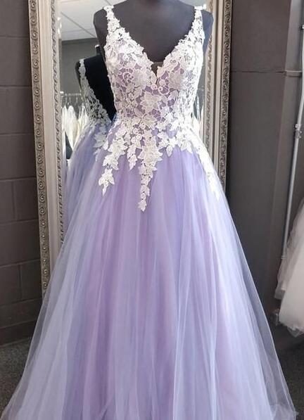 A Line V Neck Backless Lace Purple Prom Dresses