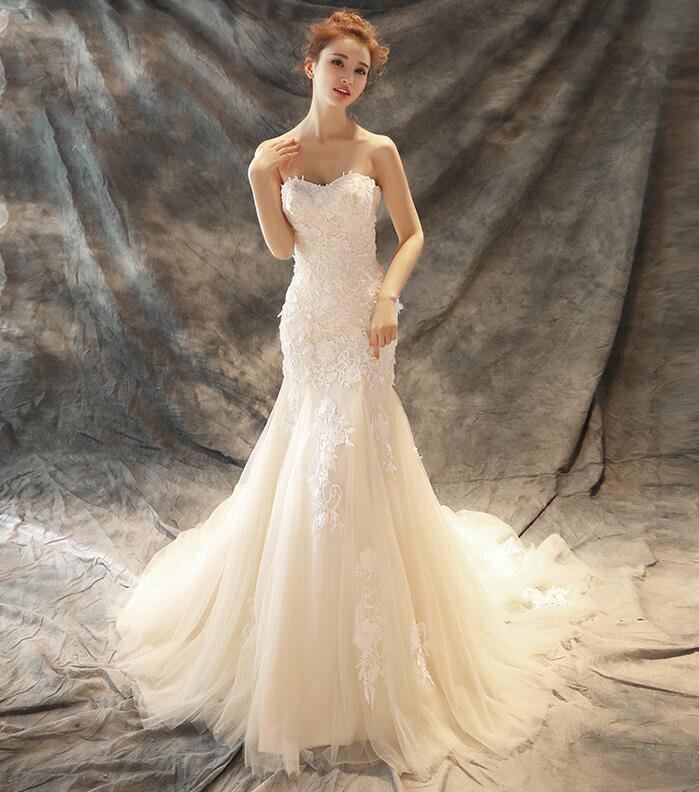 Mermaid Sweetheart Ivory Tulle Wedding Dress With Lace Applique