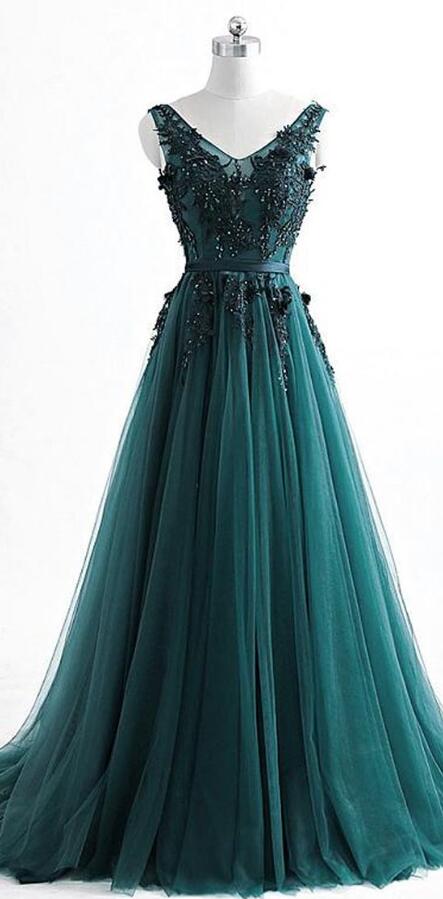 Romantic V Neck Green Tulle Long Prom Dress With Lace Appliques