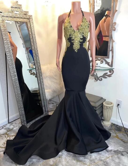 Sexy Halter Backless Black Prom Dresses Lace Applique