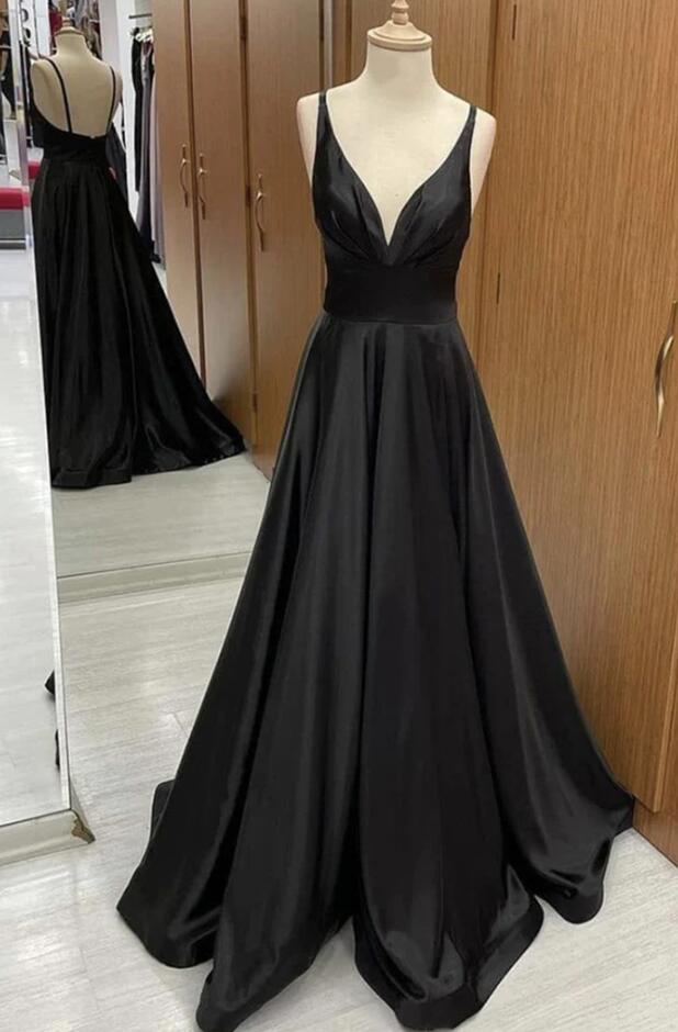 Charming Deep V Neck Black Long Sleeves Prom Dress Y5653