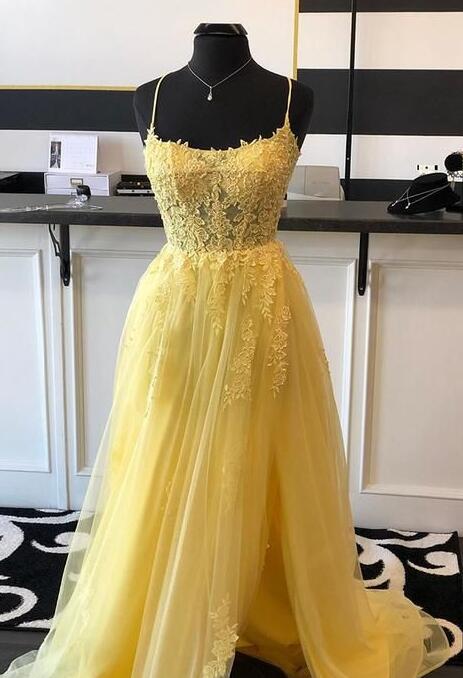 strapless open back dress Lucy Floral Backless Appliqué Mini Dress main image 0