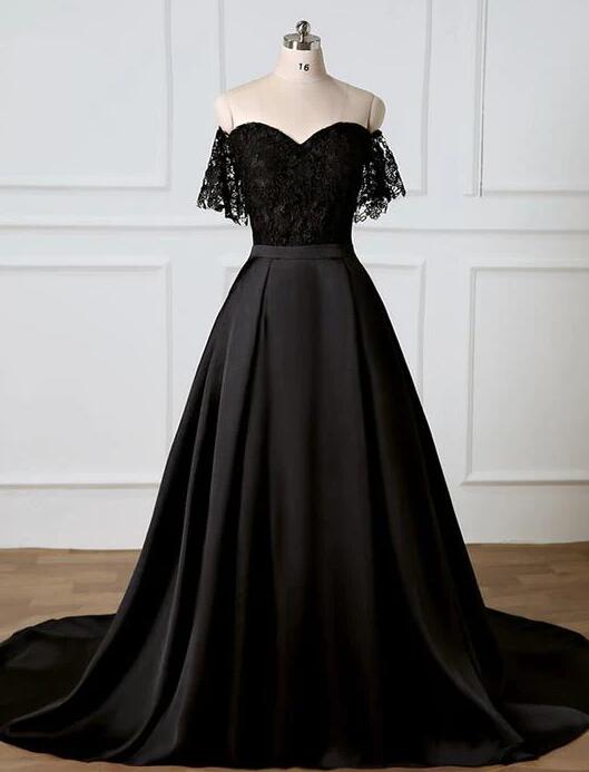 Off Shoulder Black Sweetheart Lace Prom Dresses