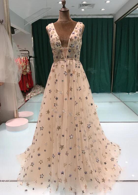 Princess Popular Stars V Neck Long Prom Dresses