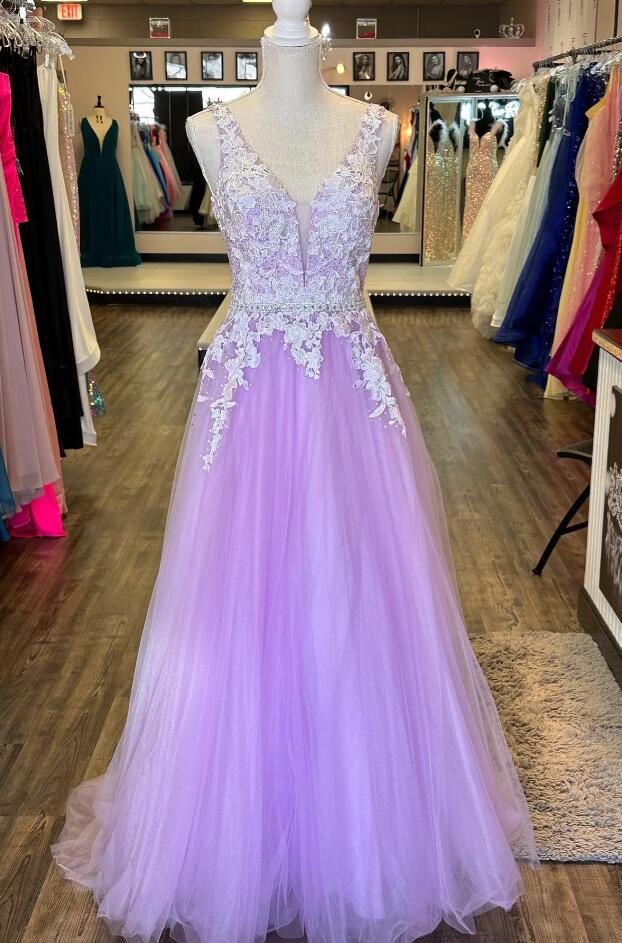 A-line Beaded Appliques Sleeveless Plunging V Neck Lilac Tulle Prom Dress