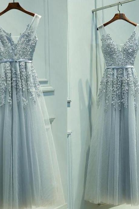 Elegant Grey Tulle Prom Dress,beauty V-neckline Floor Length Prom Dress,party Gown With Lace Applique, Grey Prom Dresses 2018, Tulle Formal