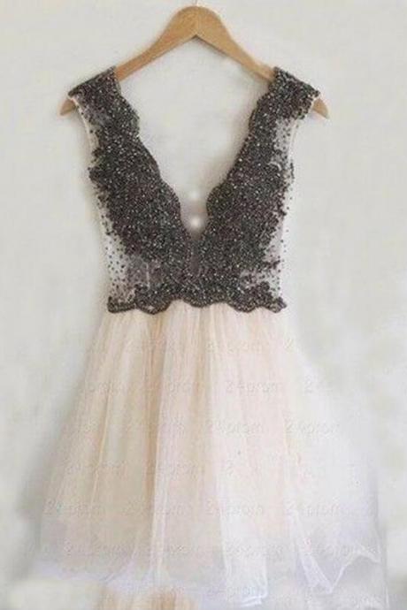 Sexy Homecoming Dress,a-line V-neck Homecoming Dress,short Prom Dress,tulle Sleeveless Short Homecoming Dress With Beading