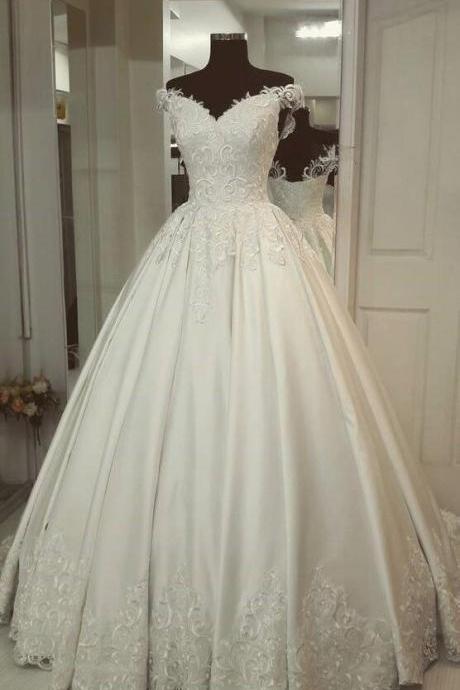 Off-the-shoulder Ivory Wedding Gown With Appliques