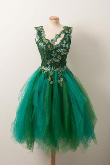 Cute V Neck Green Tulle Lace Short Prom Dress