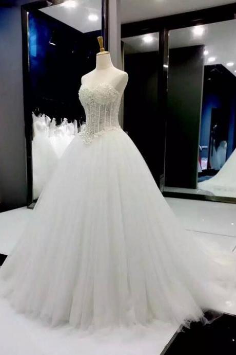 Sweetheart Tulle Wedding Dress With Beaded For Bride