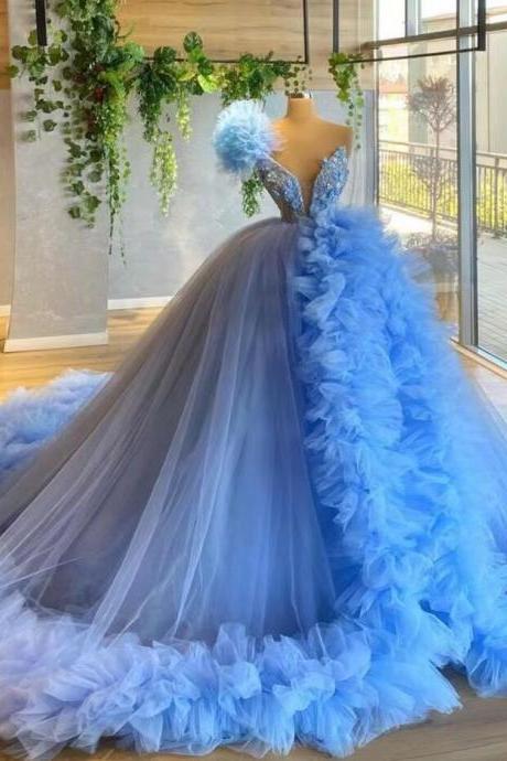 Elegant Ball Gown Tulle Prom Dresses