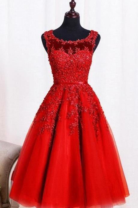 Knee Length Red Beaded Lace Appliques Short Prom Dresses