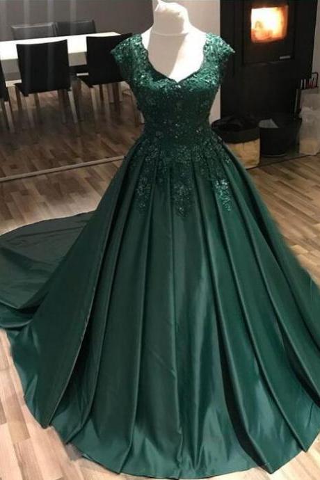 Vintage Lace Applique Green Satin Elegant Luxury Prom Dresses