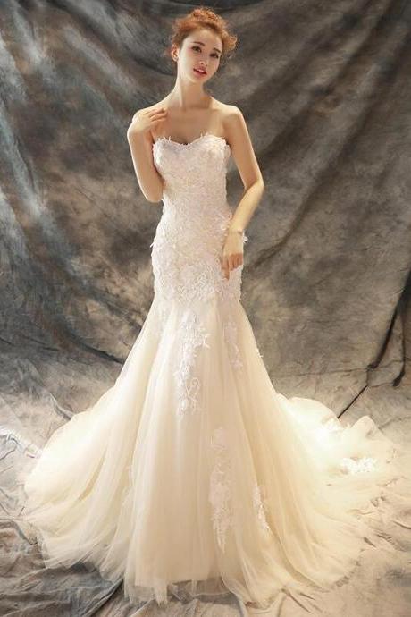 Mermaid Sweetheart Ivory Tulle Wedding Dress With Lace Applique