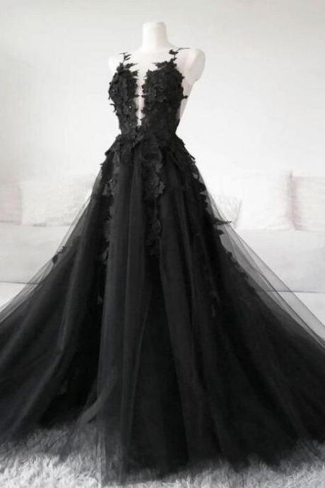 A Line Black Tulle Prom Dress With Lace Applique
