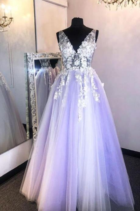 A Line Purple V Neck Lace Applique Long Prom Dress