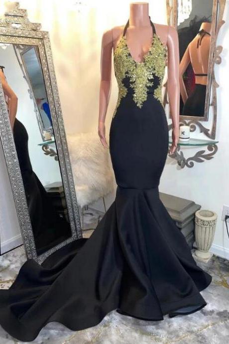 Sexy Halter Backless Black Prom Dresses Lace Applique 